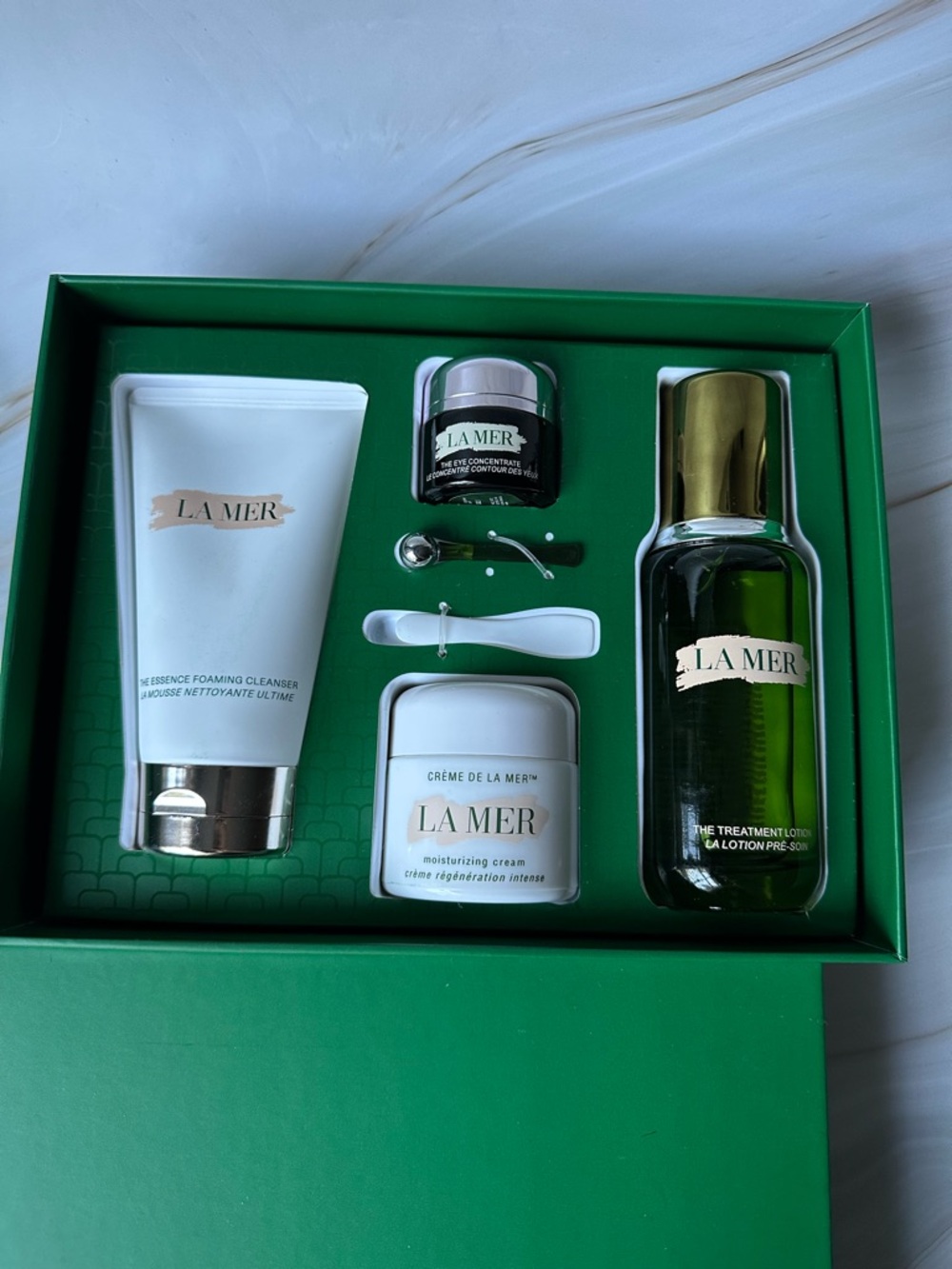 La Mer The Arrive Hydrated Collection Travel Exclusive 4Pc Set NIB New - Picture 9 of 10